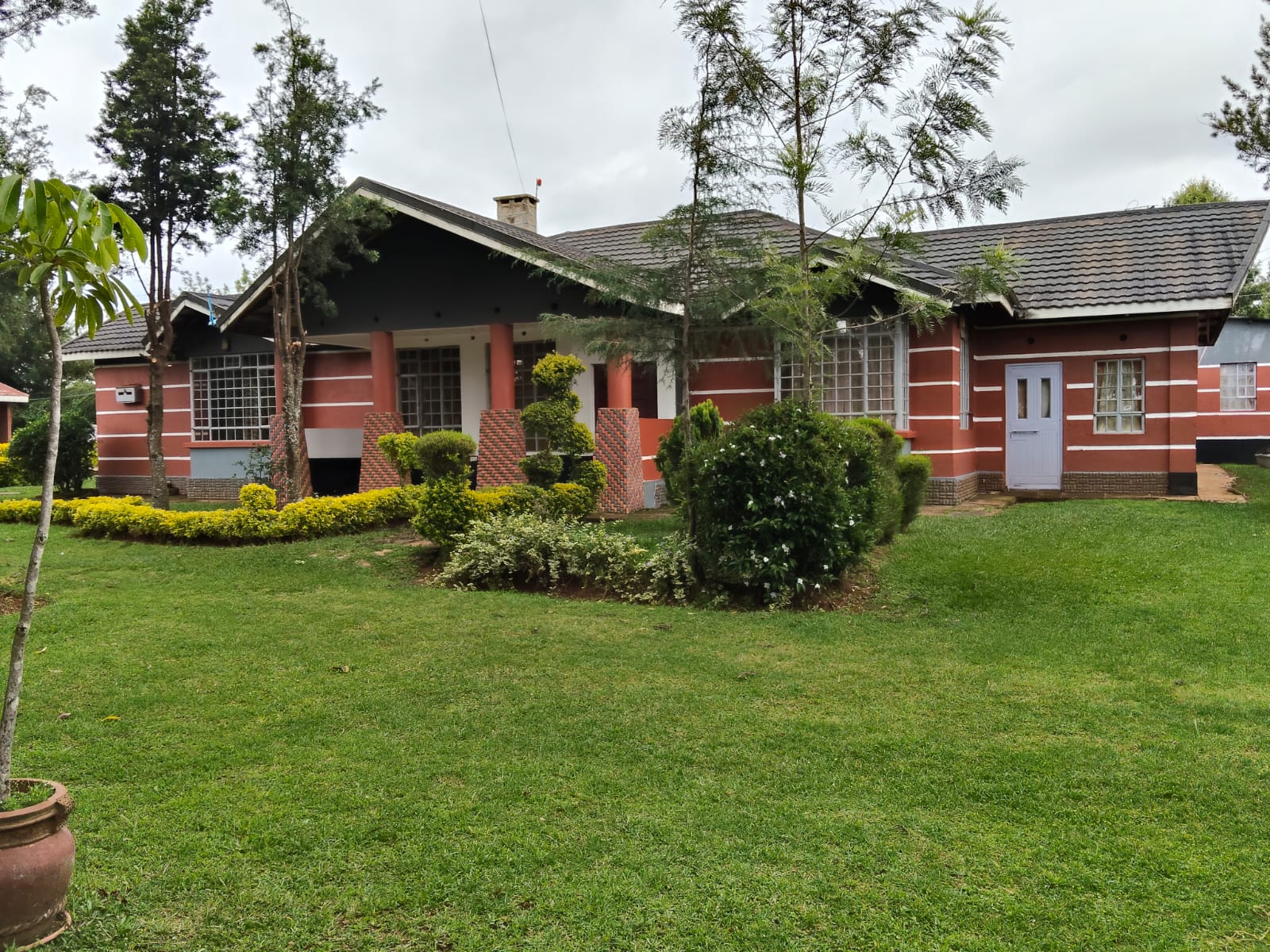 4 BEDROOM HOUSE + SERVANTS’ QUARTERS FOR SALE – ELGONVIEW ESTATE, ELDORET