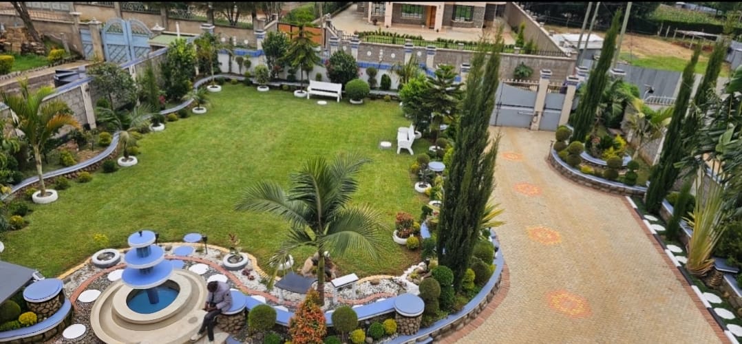 HIGH-END 7-BEDROOM MANSIONETTE – PRIME HILLSIDE