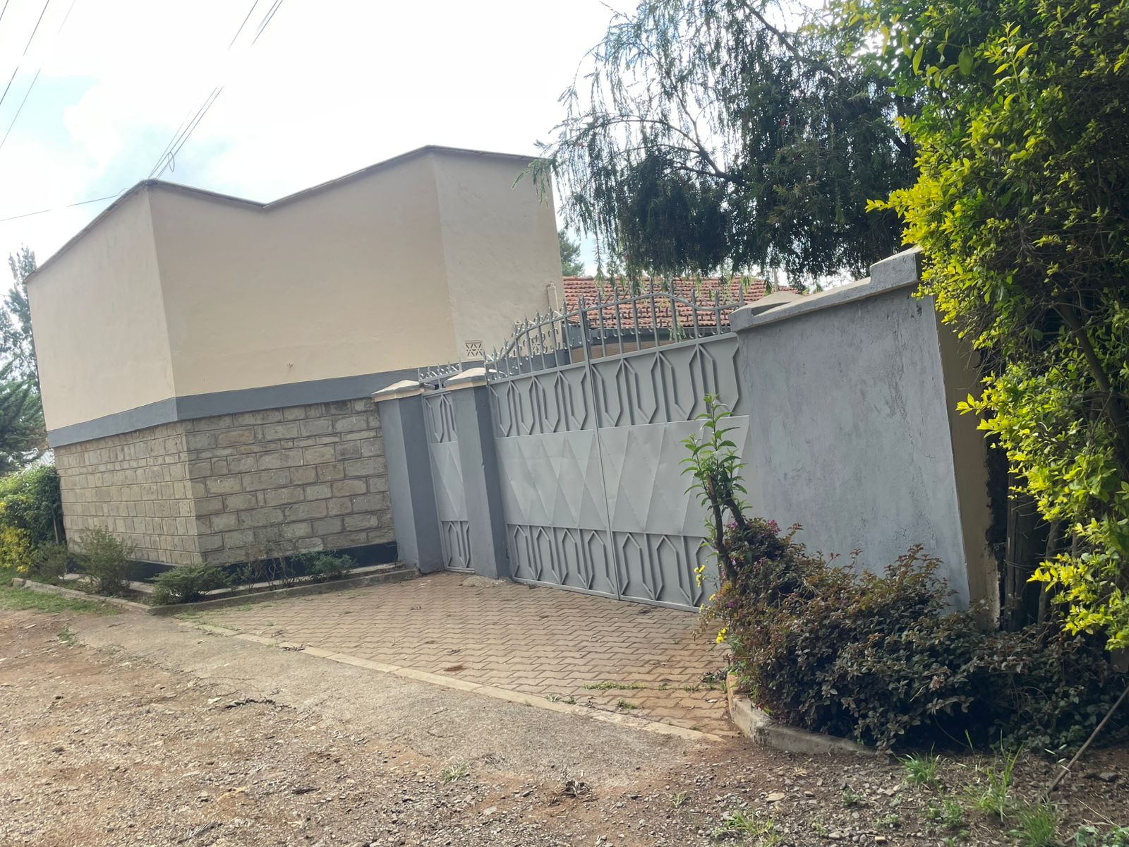 PROPERTY TO LET – POA PLACE JUNCTION