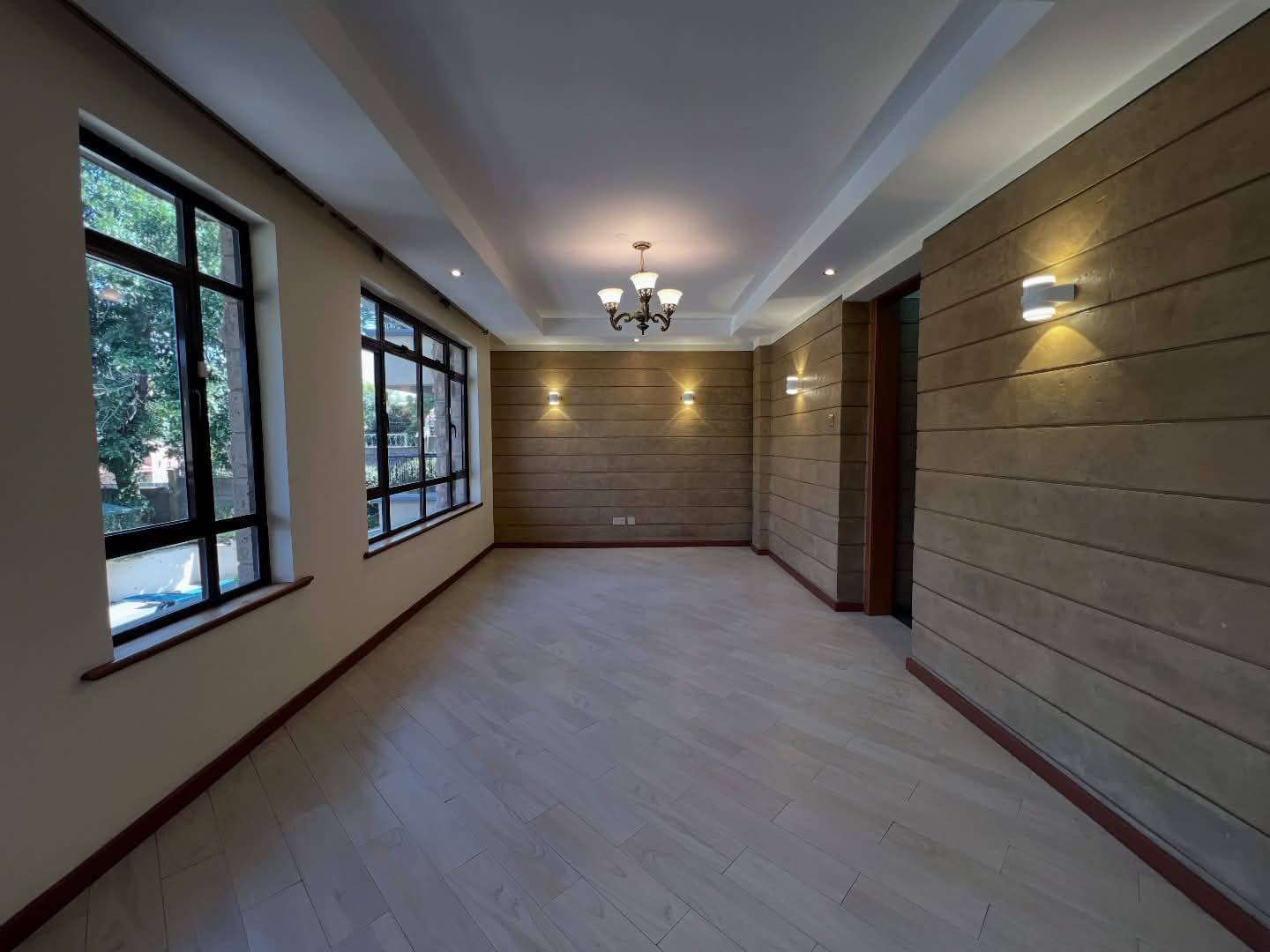 5 Bedroom Townhouse for Rent