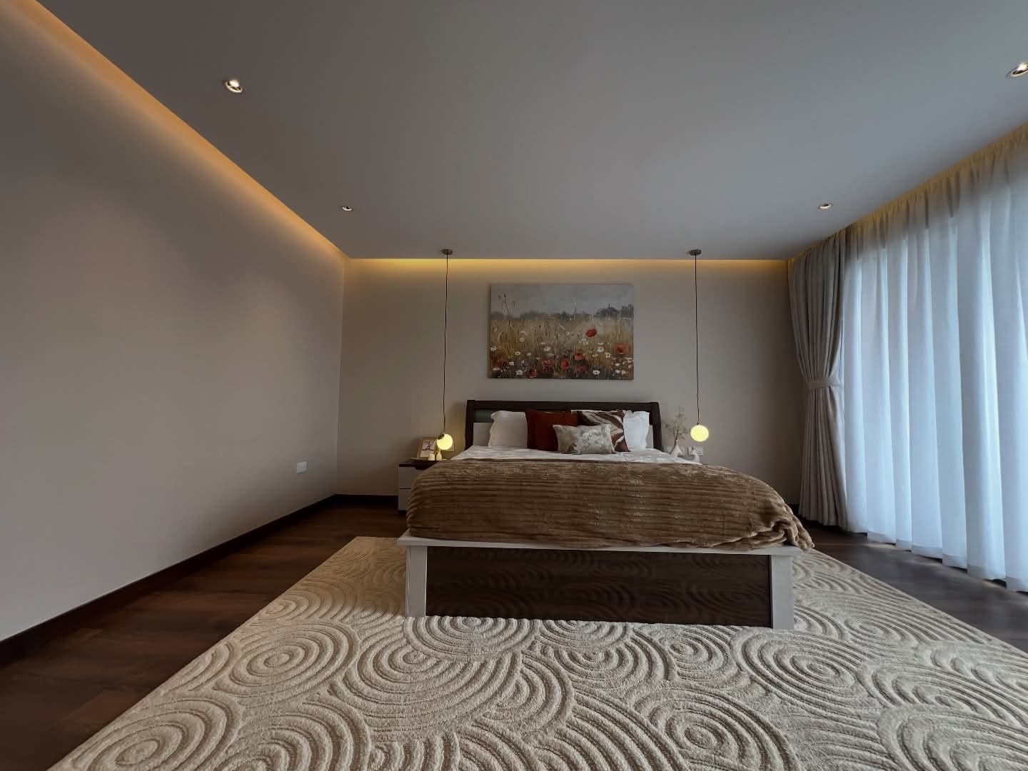 4-BEDROOM DUPLEX & TRIPLEX TOWNHOUSES